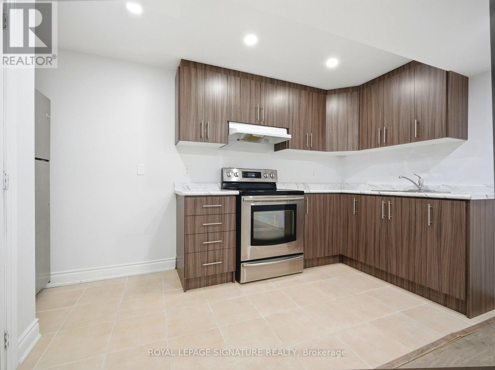 32 Toddville Road, Brampton, Ontario  L6P 3A3 - Photo 40 - W12785498