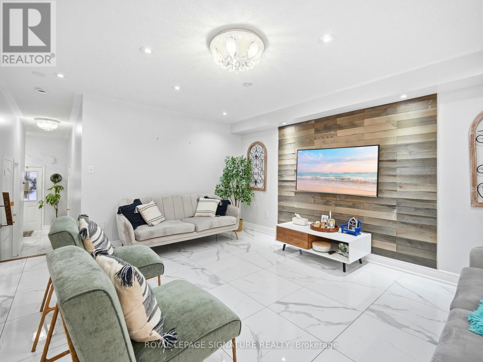 32 Toddville Road, Brampton, Ontario  L6P 3A3 - Photo 9 - W12785498