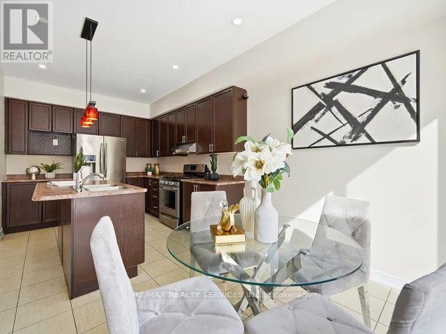 61 Vezna Crescent, Brampton, Ontario  L6X 5K5 - Photo 12 - W12785504