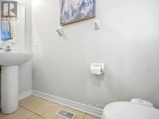 61 Vezna Crescent, Brampton, Ontario  L6X 5K5 - Photo 16 - W12785504