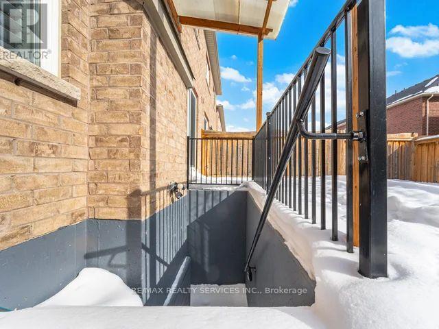 61 Vezna Crescent, Brampton, Ontario  L6X 5K5 - Photo 40 - W12785504