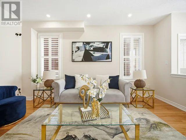 61 Vezna Crescent, Brampton, Ontario  L6X 5K5 - Photo 6 - W12785504