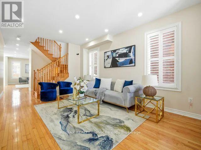 61 Vezna Crescent, Brampton, Ontario  L6X 5K5 - Photo 7 - W12785504