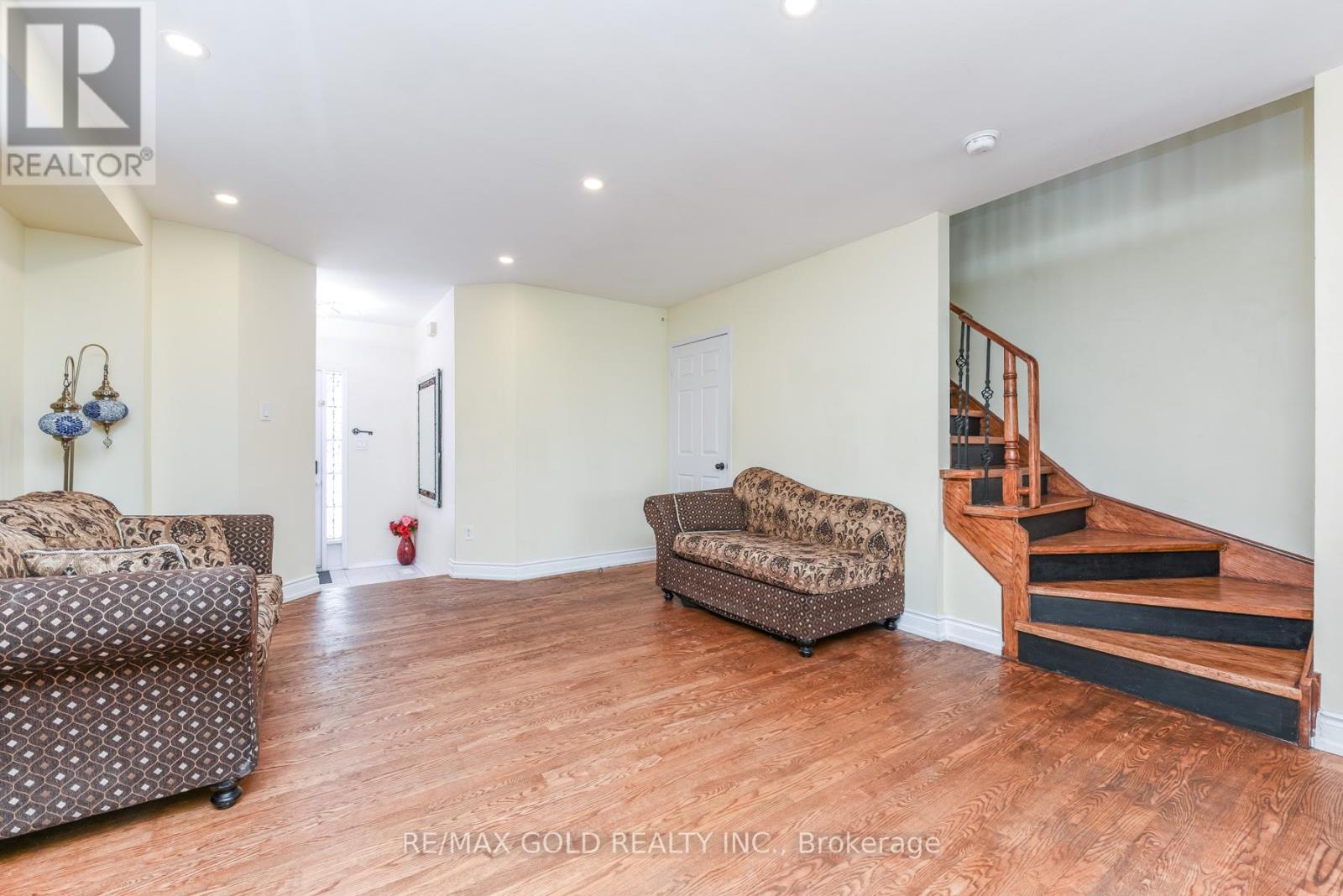 3409 Mcdowell Drive, Mississauga, Ontario  L5M 6R7 - Photo 11 - W12785522