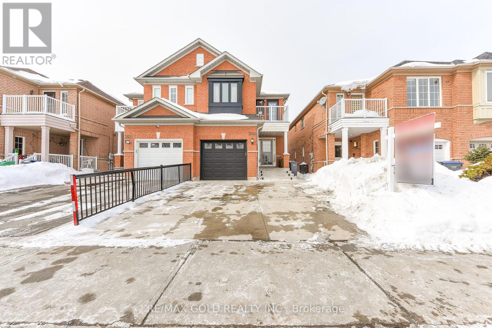 3409 Mcdowell Drive, Mississauga, Ontario  L5M 6R7 - Photo 2 - W12785522