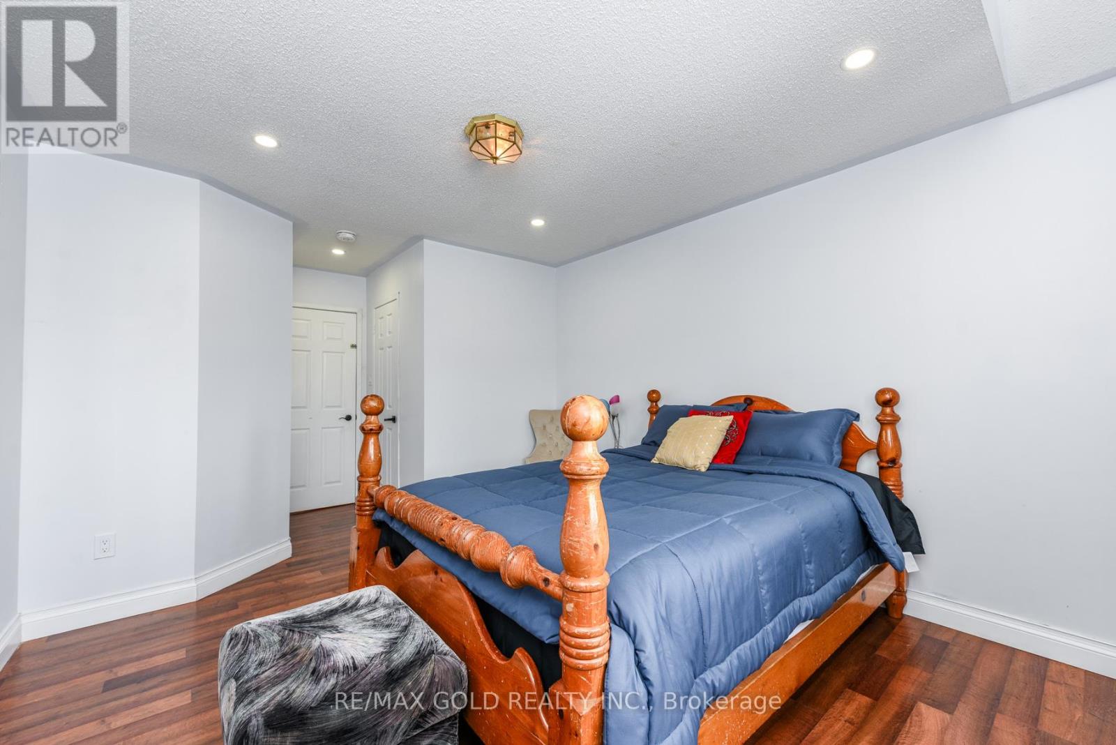 3409 Mcdowell Drive, Mississauga, Ontario  L5M 6R7 - Photo 24 - W12785522