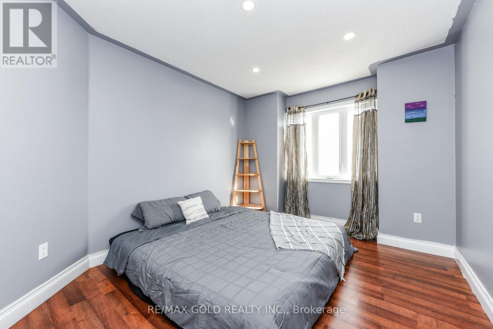 3409 Mcdowell Drive, Mississauga, Ontario  L5M 6R7 - Photo 31 - W12785522