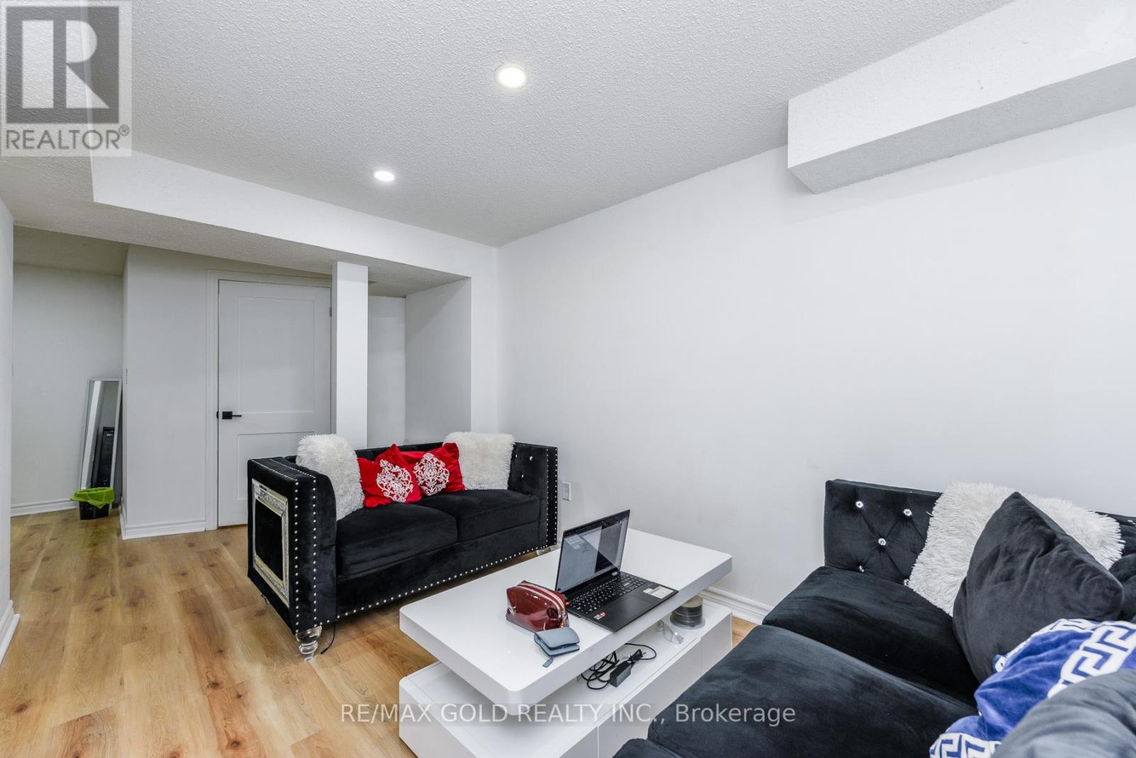 3409 Mcdowell Drive, Mississauga, Ontario  L5M 6R7 - Photo 38 - W12785522