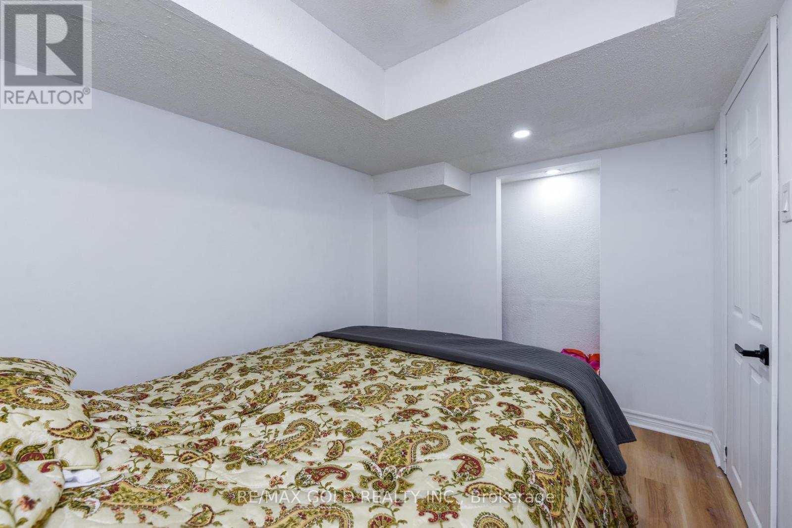 3409 Mcdowell Drive, Mississauga, Ontario  L5M 6R7 - Photo 41 - W12785522