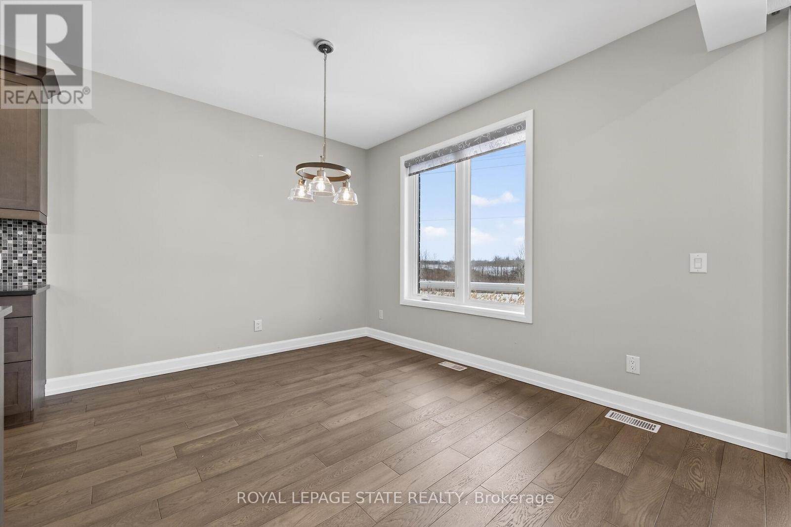 3951 Mitchell Crescent, Fort Erie, Ontario  L0S 1S0 - Photo 16 - X12785494