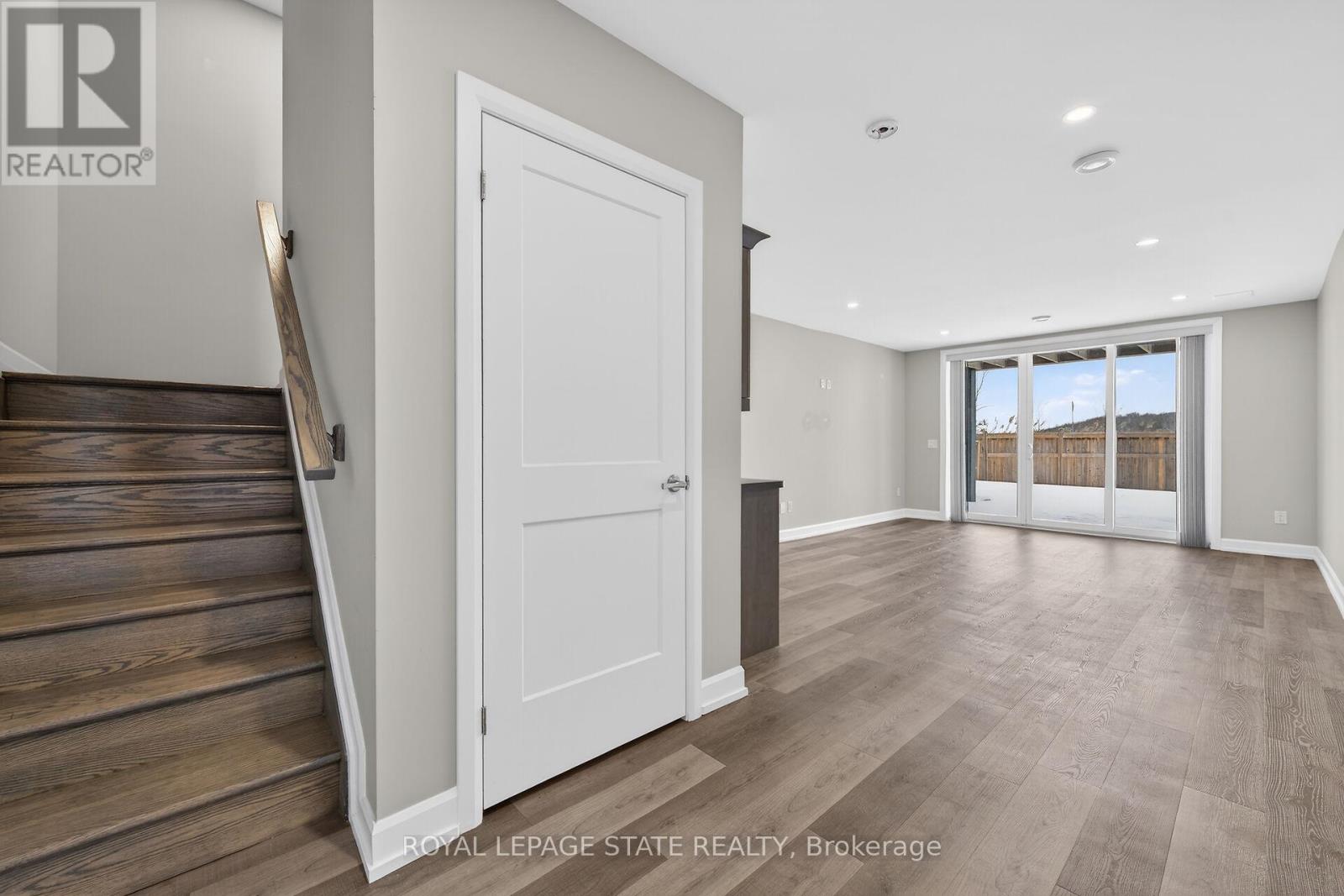 3951 Mitchell Crescent, Fort Erie, Ontario  L0S 1S0 - Photo 35 - X12785494