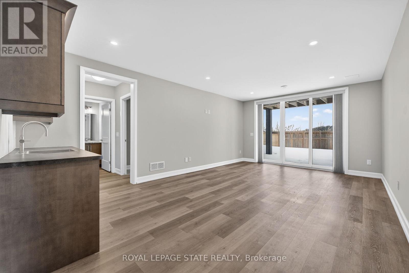 3951 Mitchell Crescent, Fort Erie, Ontario  L0S 1S0 - Photo 36 - X12785494