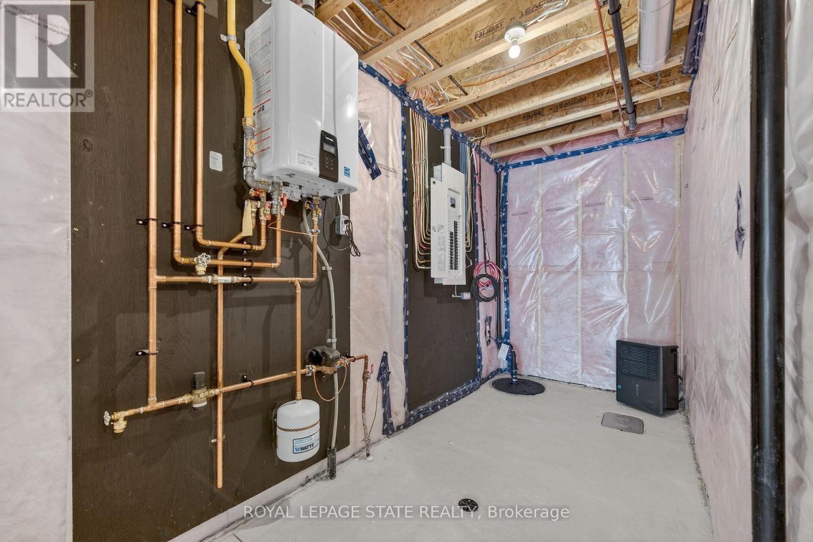 3951 Mitchell Crescent, Fort Erie, Ontario  L0S 1S0 - Photo 43 - X12785494