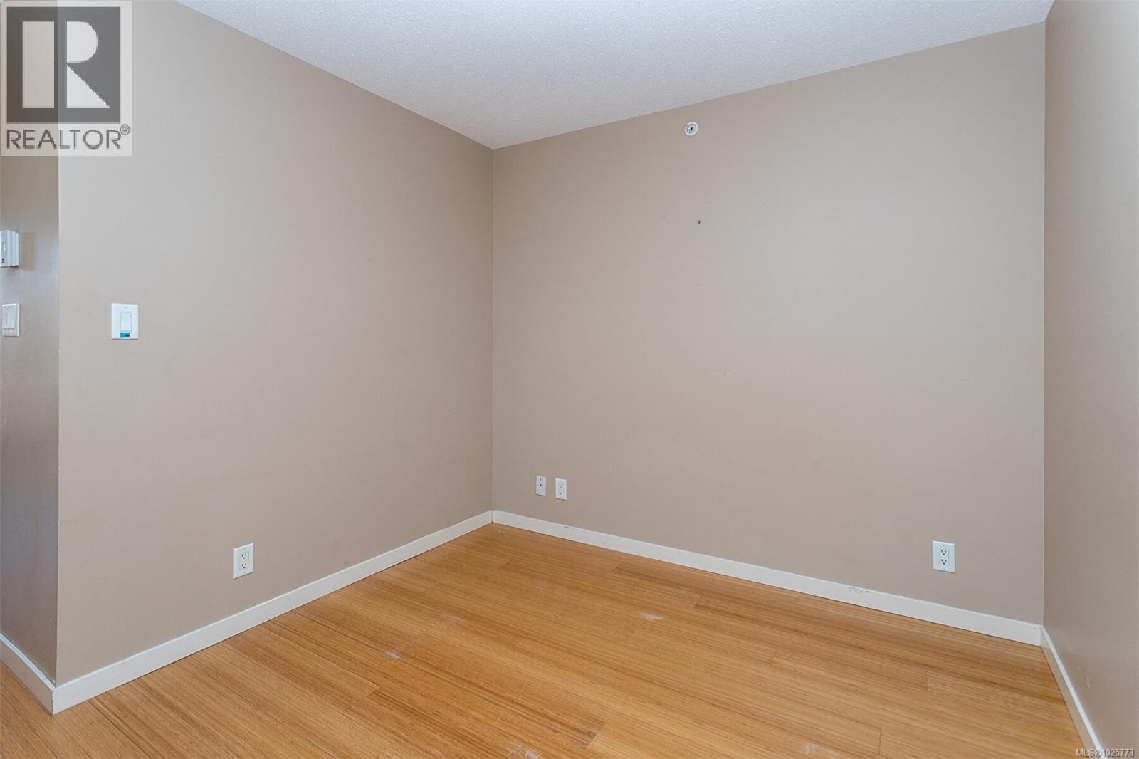 604 751 Fairfield Rd, Victoria, British Columbia  V8W 4A4 - Photo 15 - 1025773