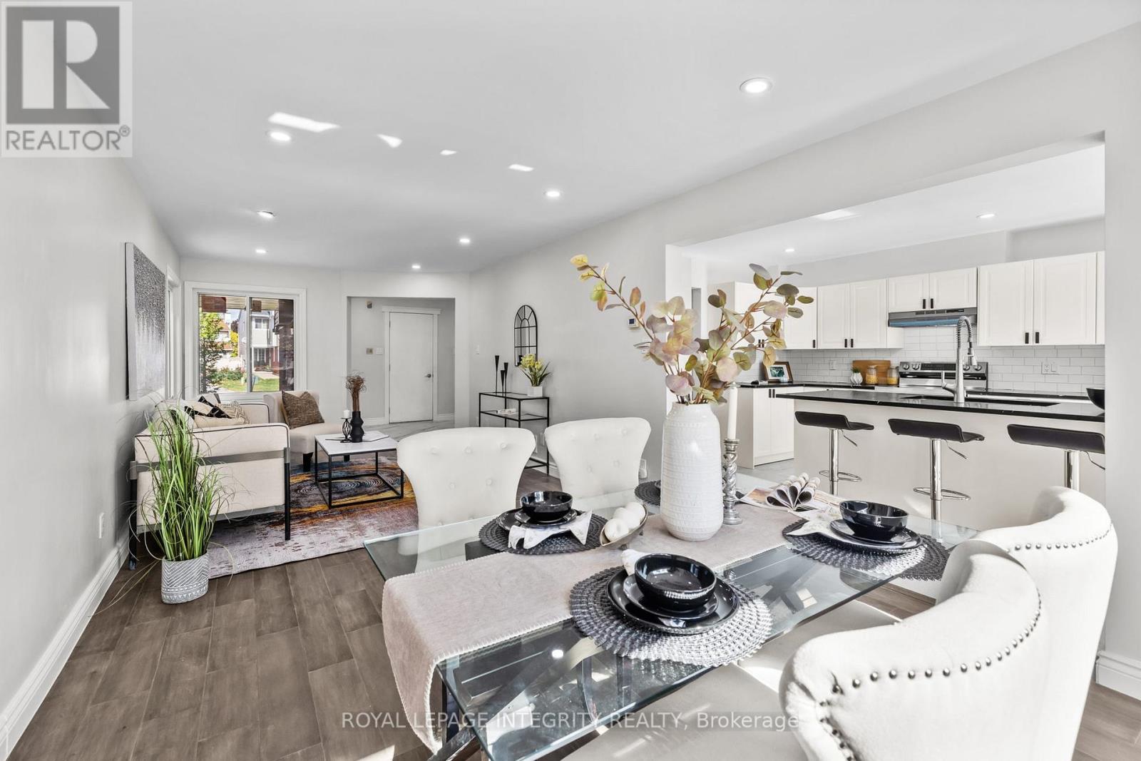 83 Saddle Crescent, Ottawa, Ontario  K1G 5L3 - Photo 10 - X12785584