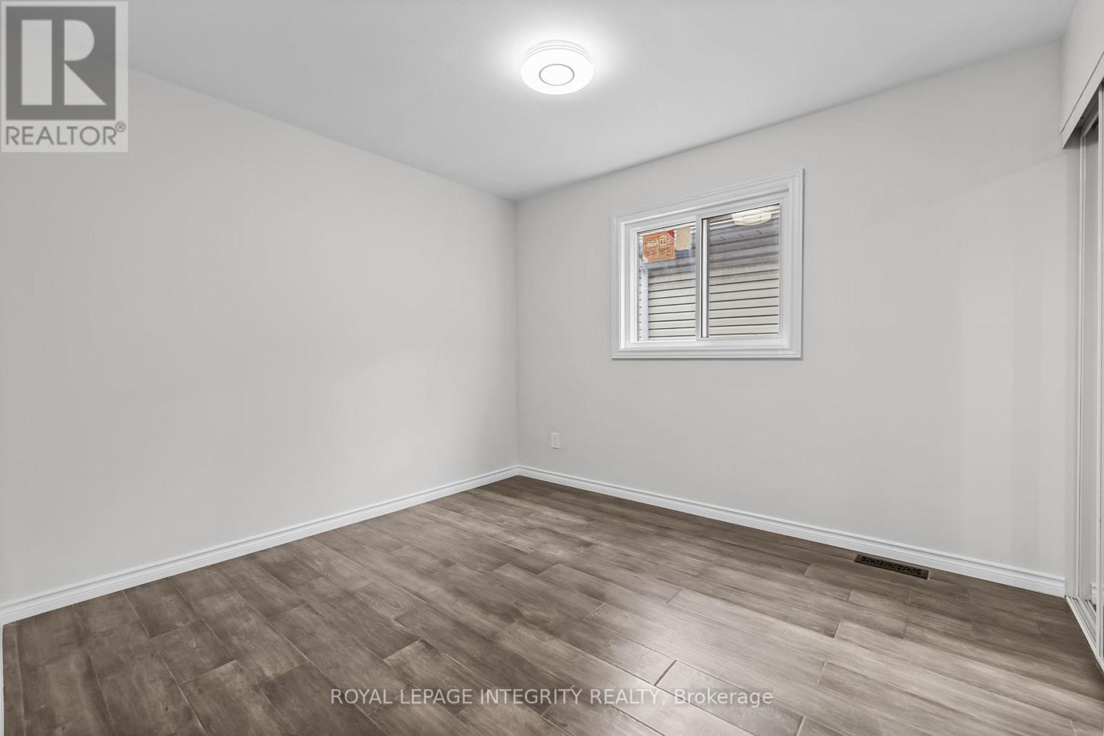 83 Saddle Crescent, Ottawa, Ontario  K1G 5L3 - Photo 26 - X12785584