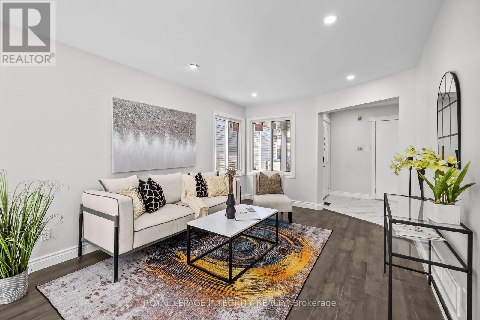 83 Saddle Crescent, Ottawa, Ontario  K1G 5L3 - Photo 5 - X12785584