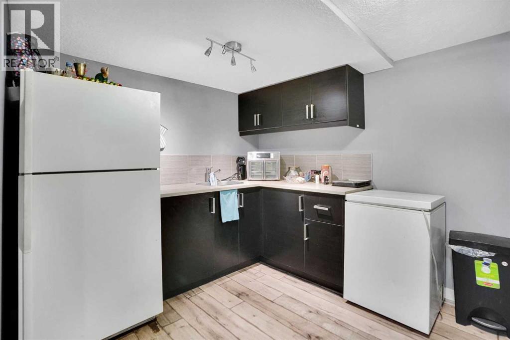 6934 Laguna Way Ne, Calgary, Alberta  T1Y 6W2 - Photo 24 - A2277480