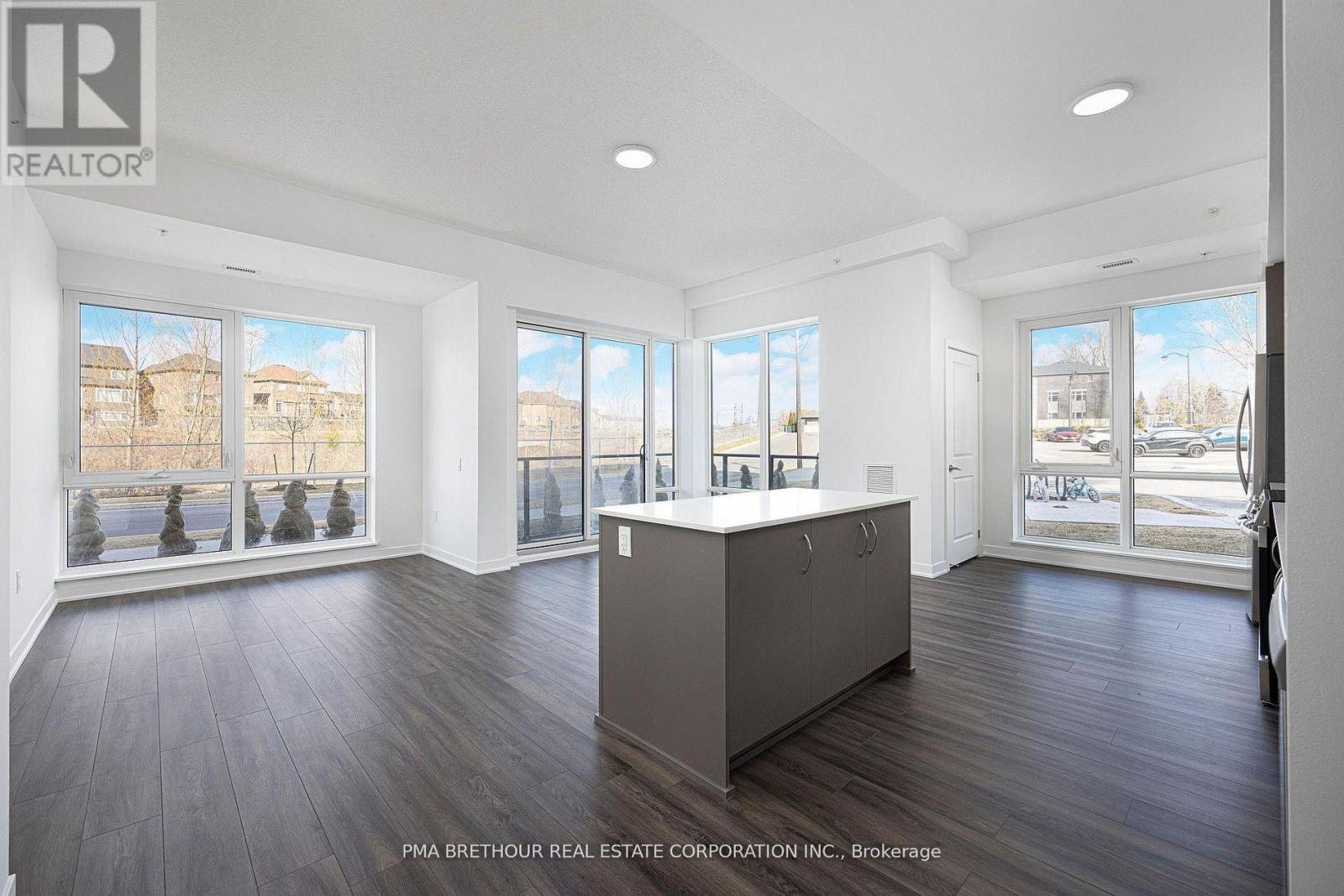 118 - 385 ARCTIC RED DRIVE, Oshawa, Ontario