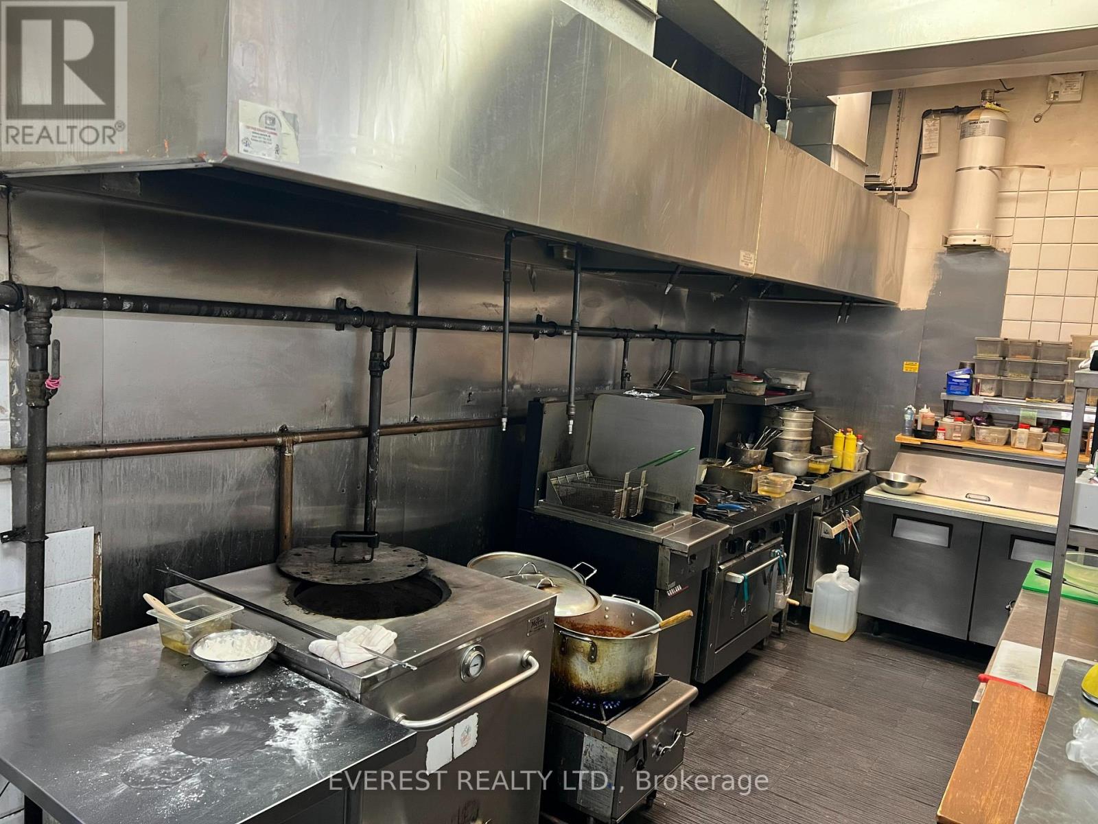 114 Brock Street S, Whitby, Ontario  L1N 4J8 - Photo 2 - E12785604