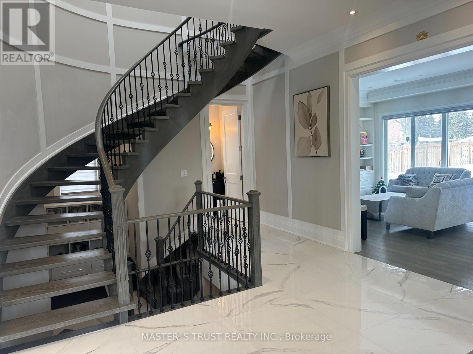 140 Sherwood Forest Drive, Markham, Ontario  L3P 1R3 - Photo 9 - N12785554