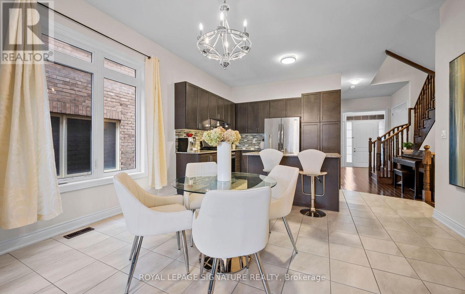 35 Clara May Avenue, East Gwillimbury, Ontario  L9N 0R4 - Photo 17 - N12785570