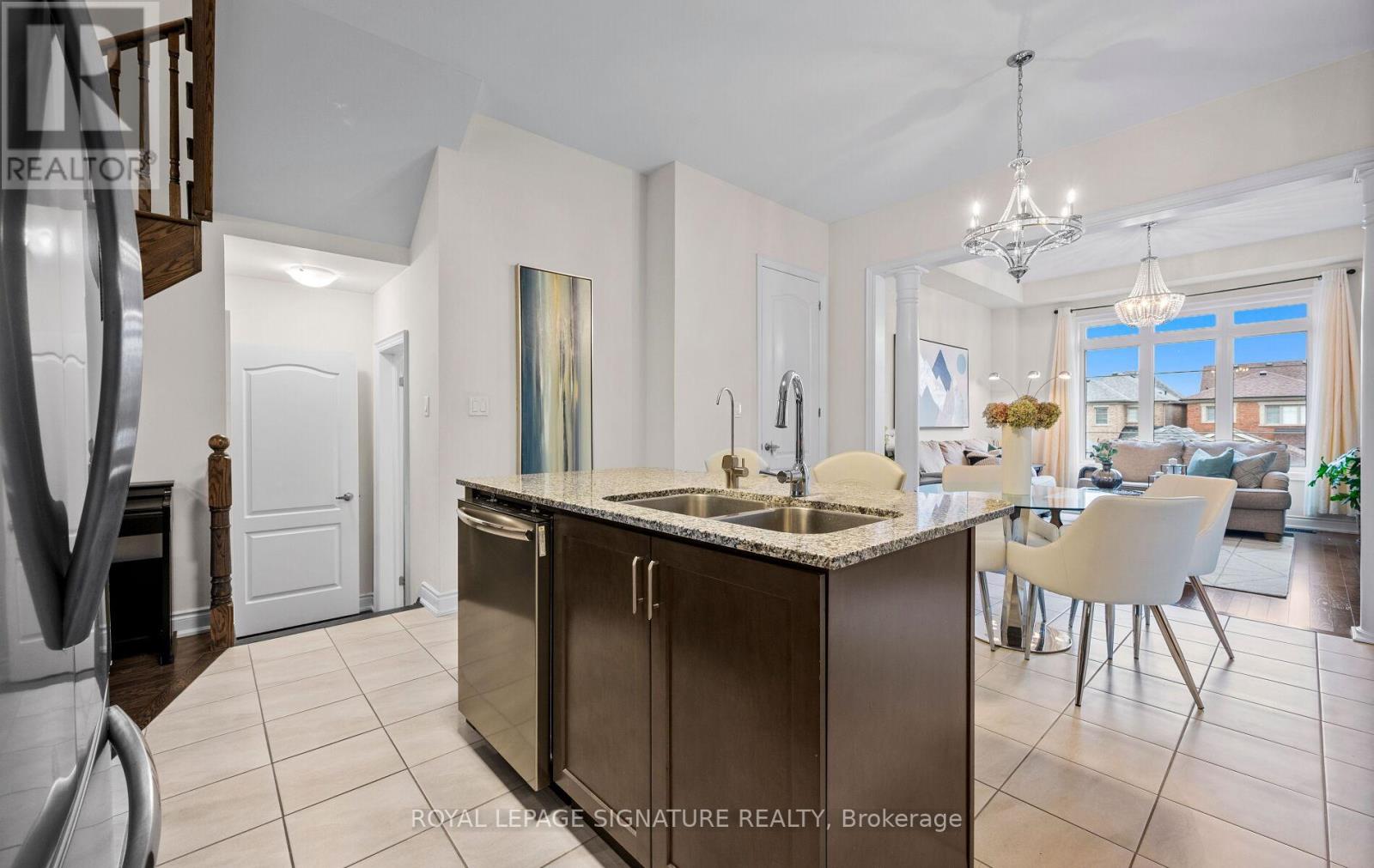 35 Clara May Avenue, East Gwillimbury, Ontario  L9N 0R4 - Photo 22 - N12785570