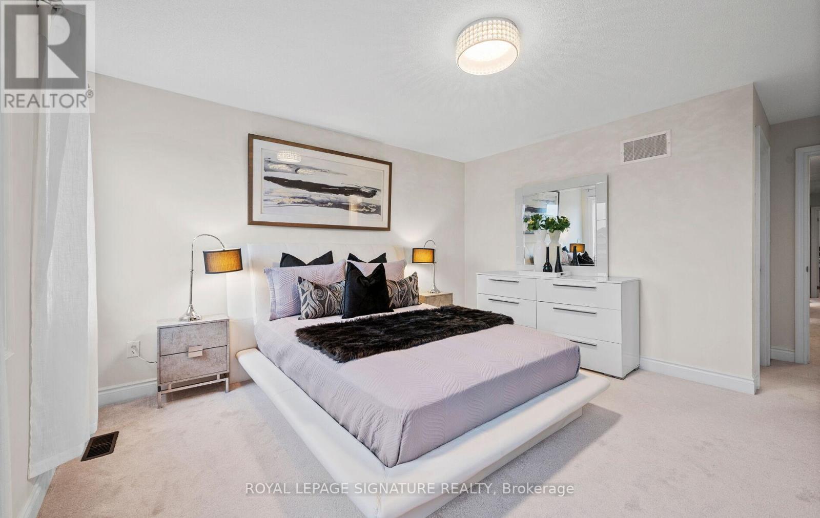 35 Clara May Avenue, East Gwillimbury, Ontario  L9N 0R4 - Photo 32 - N12785570