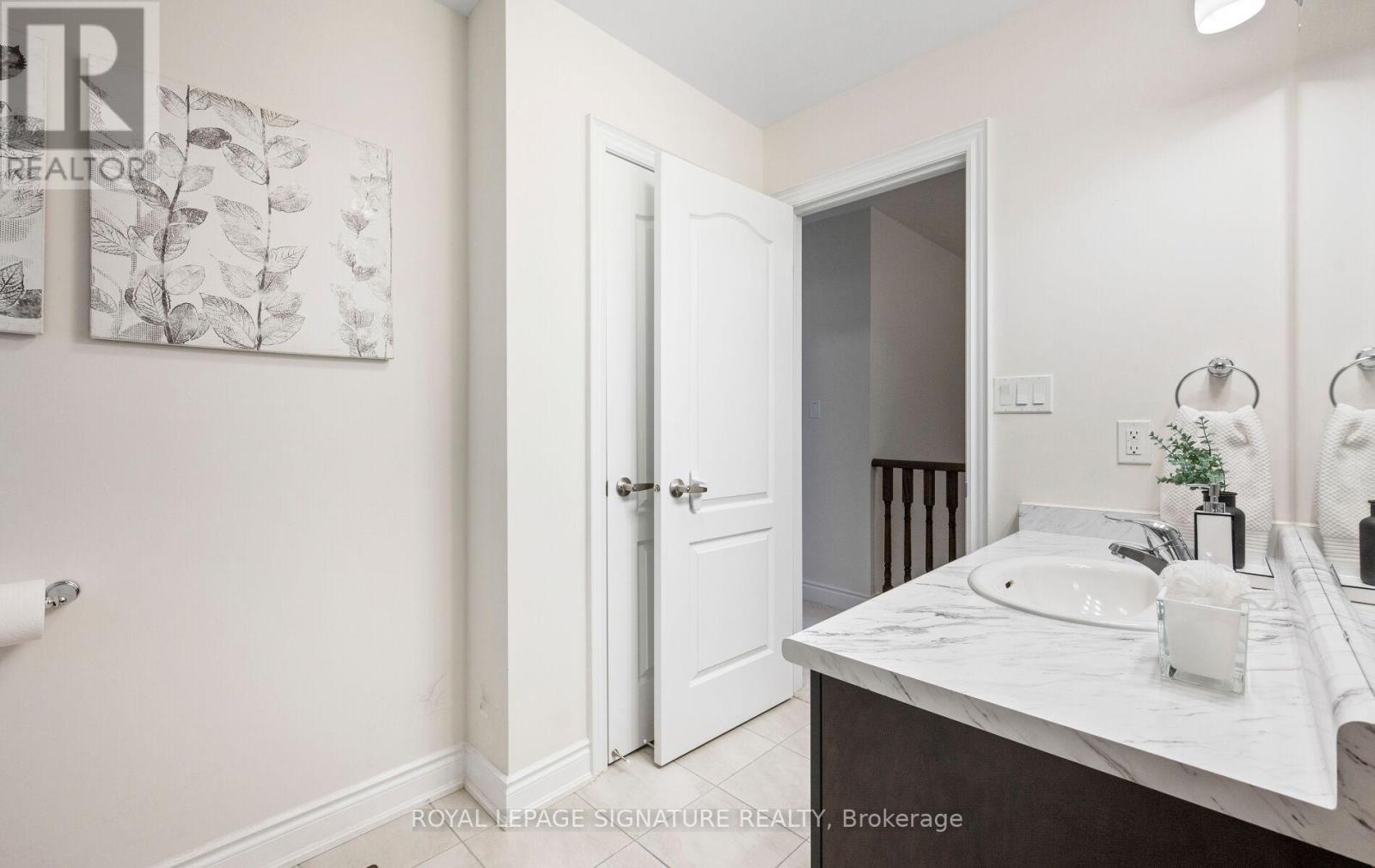 35 Clara May Avenue, East Gwillimbury, Ontario  L9N 0R4 - Photo 40 - N12785570