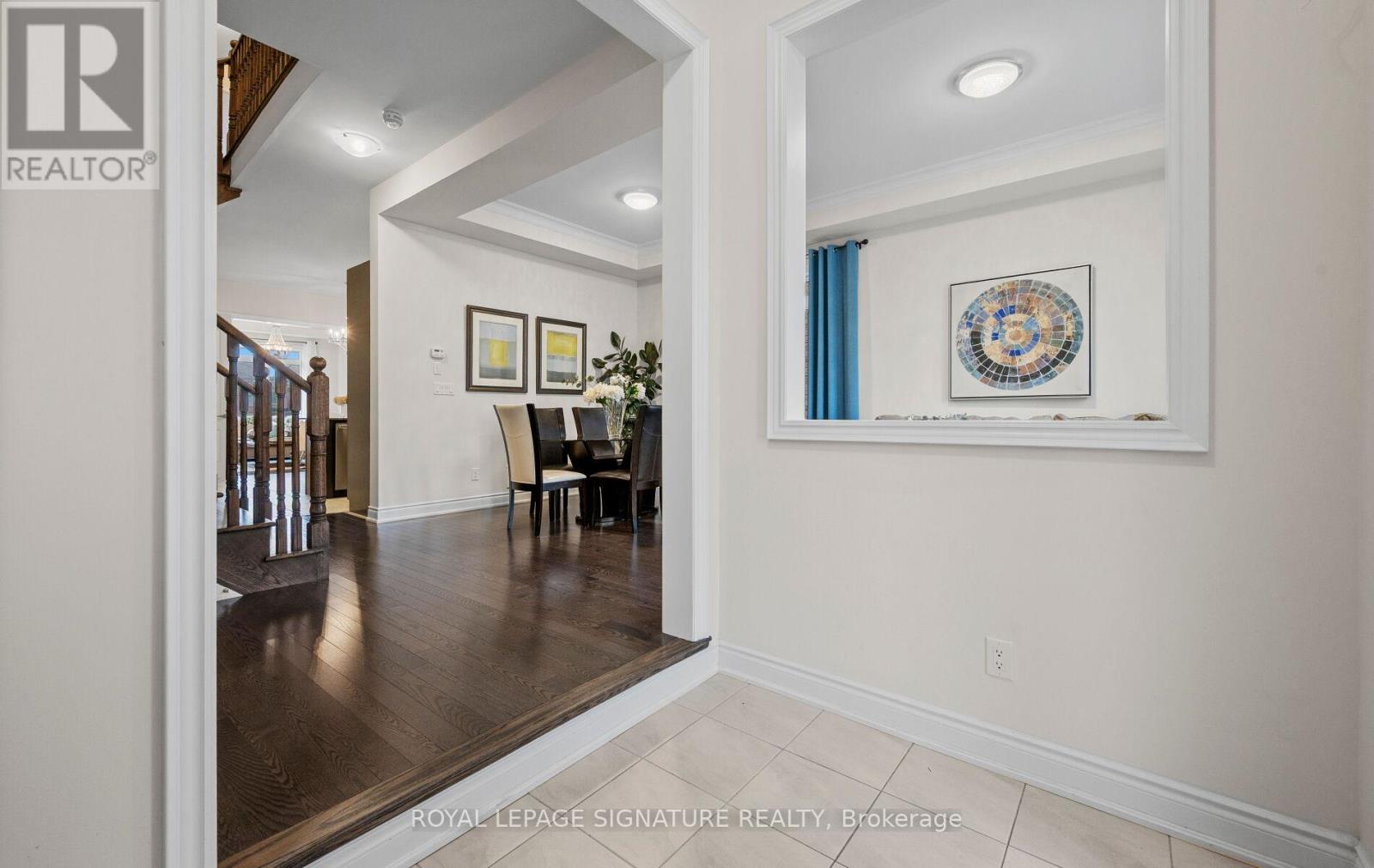 35 Clara May Avenue, East Gwillimbury, Ontario  L9N 0R4 - Photo 5 - N12785570