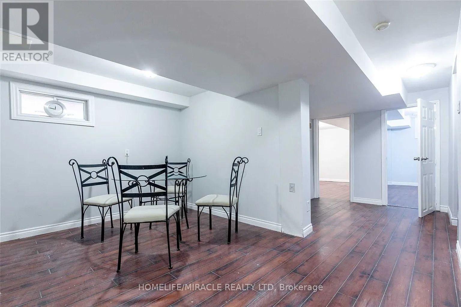 98 Laird Drive, Markham, Ontario  L3S 3N5 - Photo 6 - N12781420