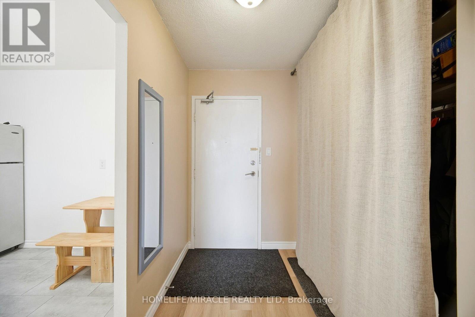 610 - 234 Albion Road, Toronto, Ontario  M9W 6A5 - Photo 4 - W12784516