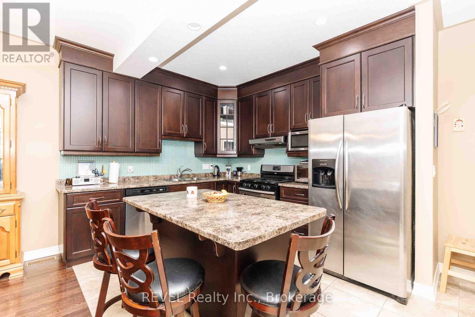 56 Tanner Drive, Pelham, Ontario  L0S 1E0 - Photo 12 - X12783586