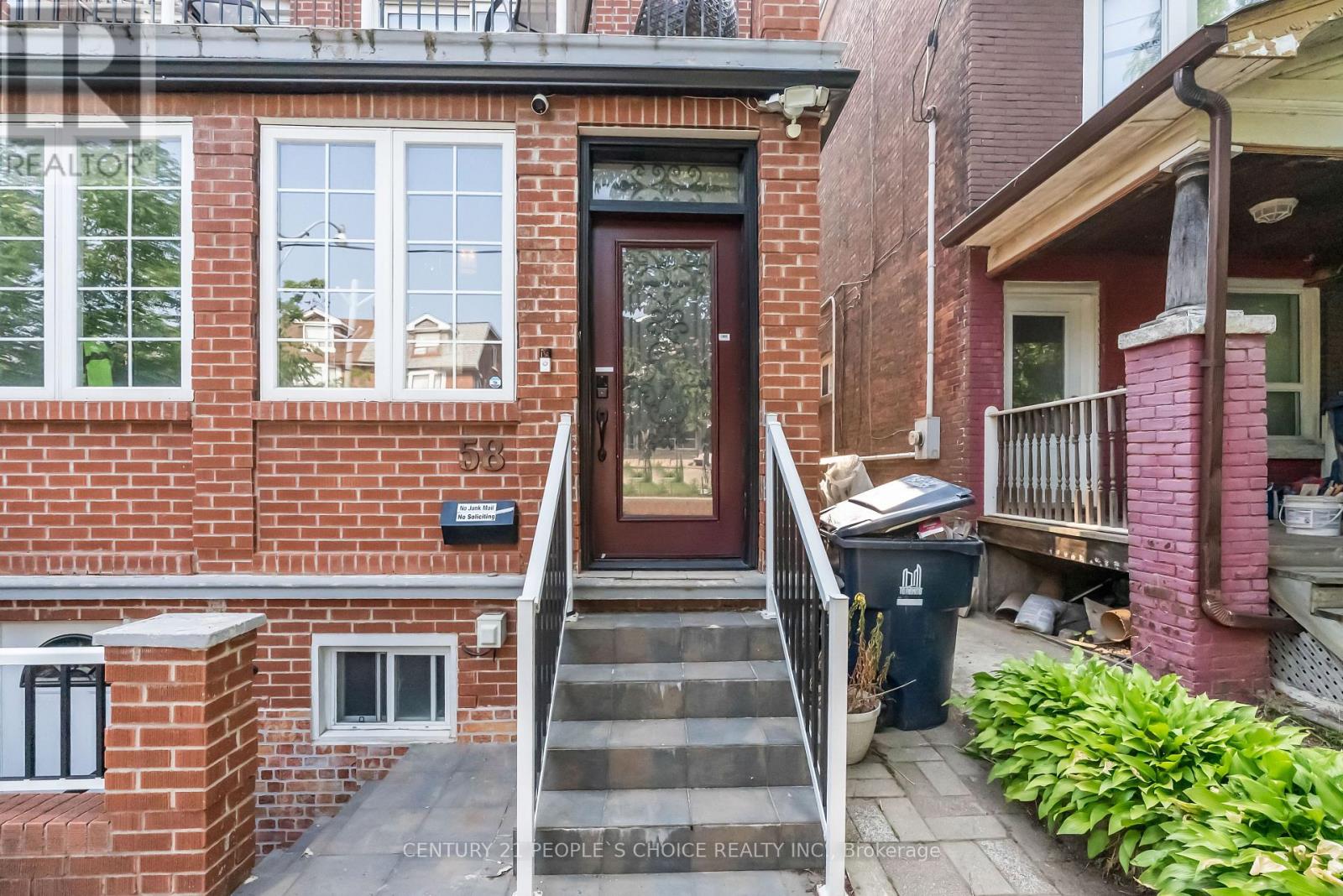 58 Pauline Avenue, Toronto, Ontario  M6H 3M8 - Photo 3 - W12785548