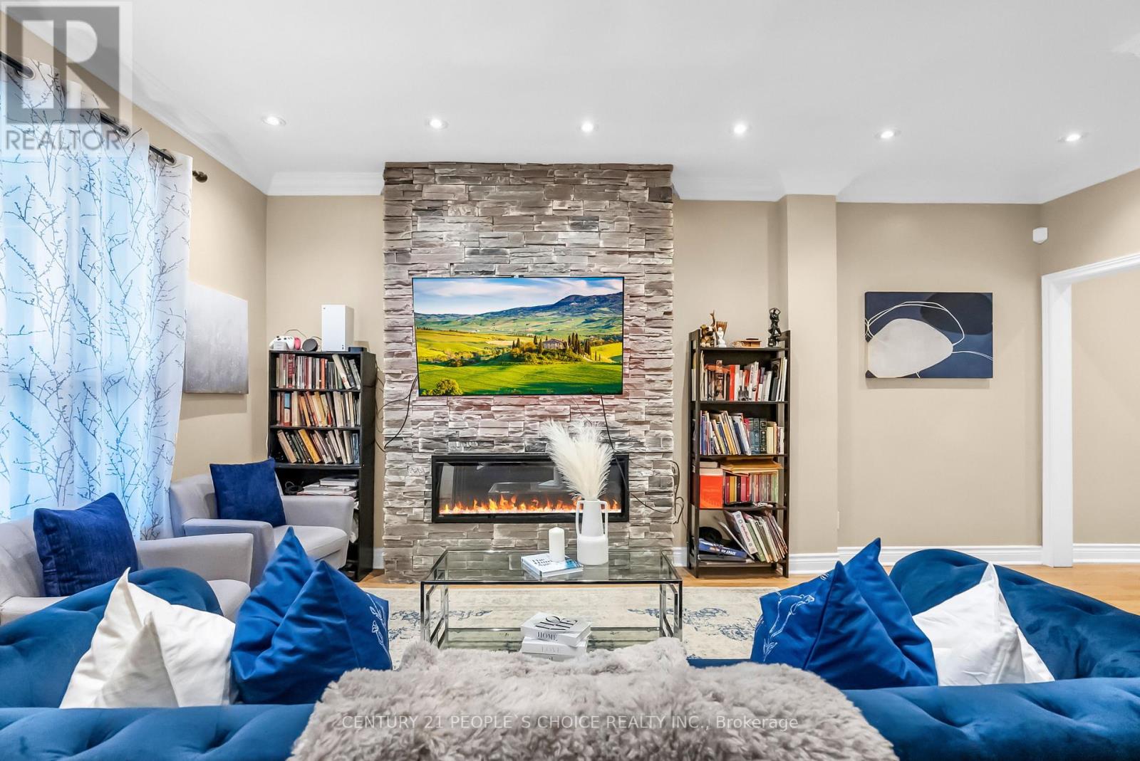 58 Pauline Avenue, Toronto, Ontario  M6H 3M8 - Photo 6 - W12785548