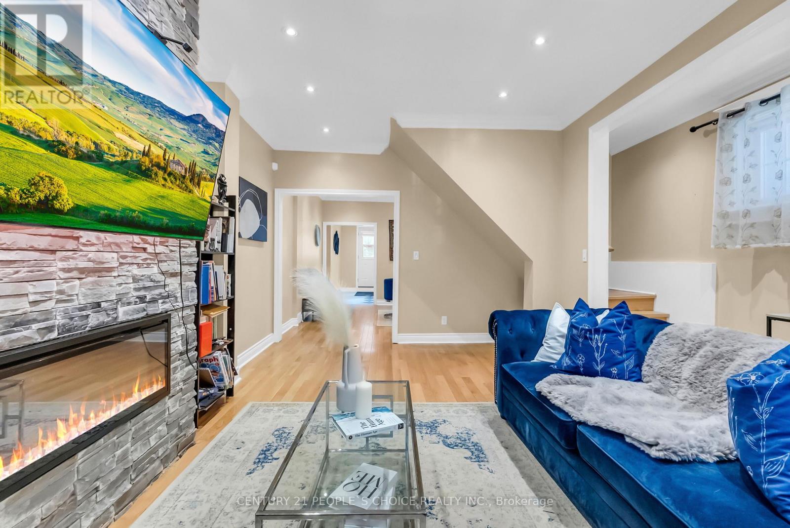 58 Pauline Avenue, Toronto, Ontario  M6H 3M8 - Photo 7 - W12785548