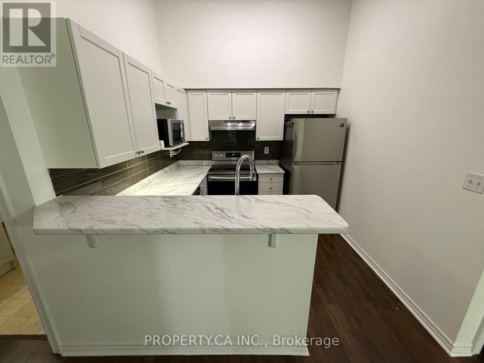 406 - 1460 Bishops Gate, Oakville, Ontario  L6M 4N5 - Photo 7 - W12785552