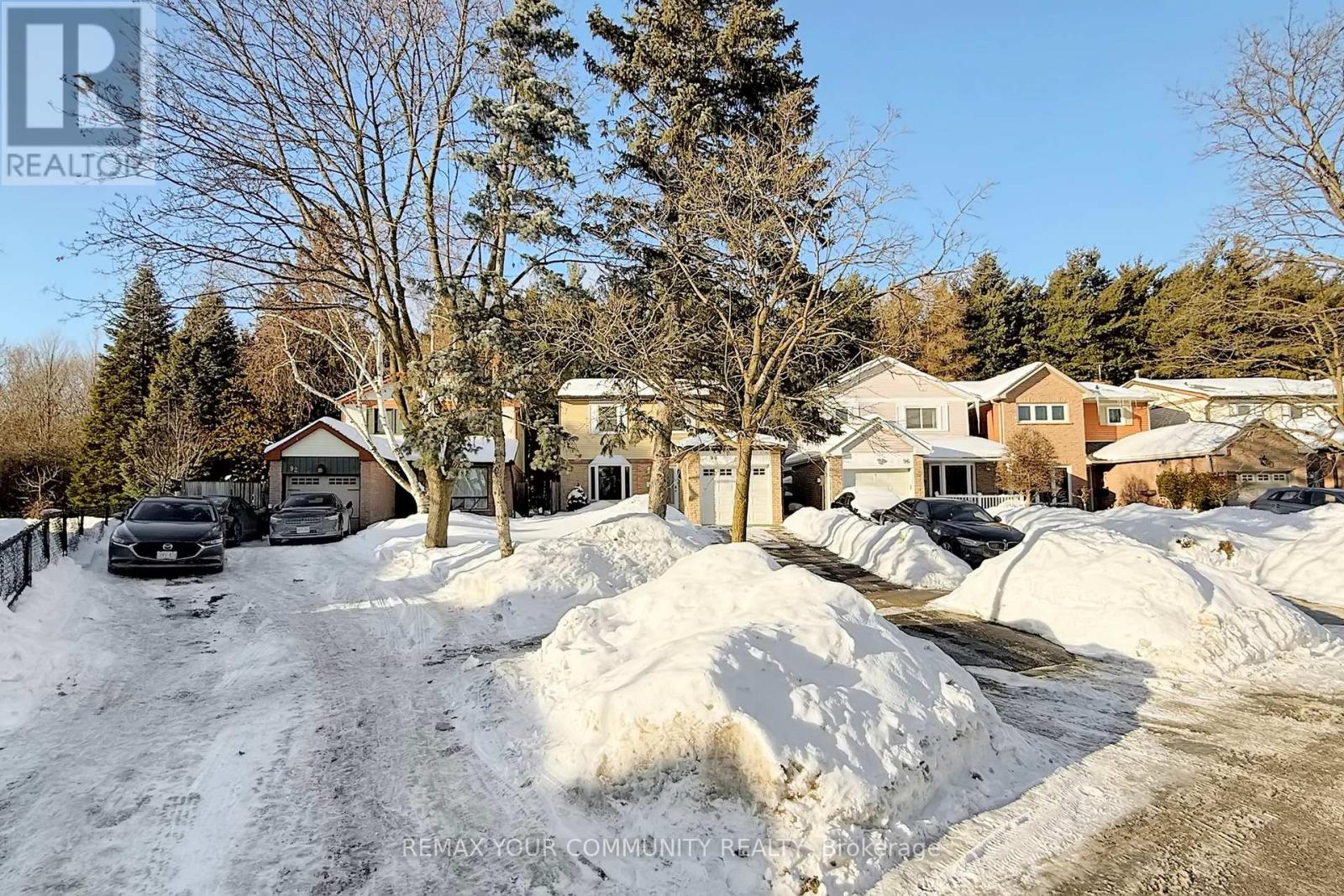 94 RAWLING CRESCENT, Brampton, Ontario