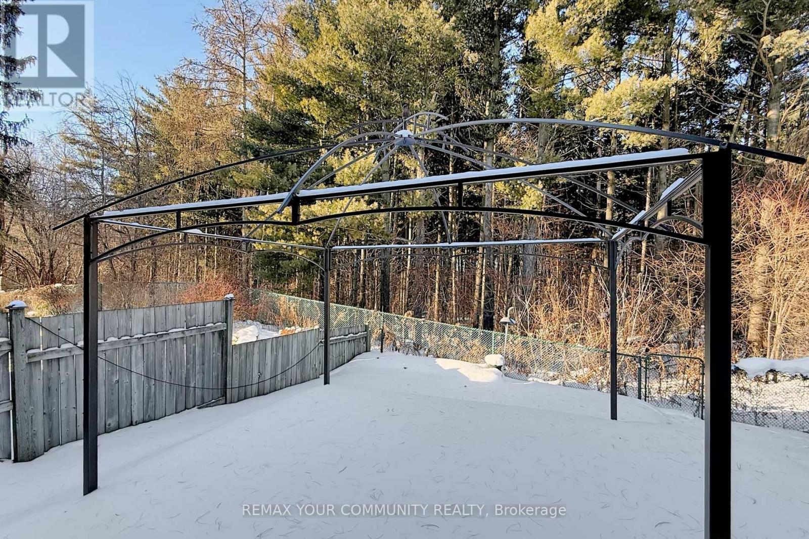 94 Rawling Crescent, Brampton (Heart Lake East), Ontario  L6Z 1N8 - Photo 43 - W12785568