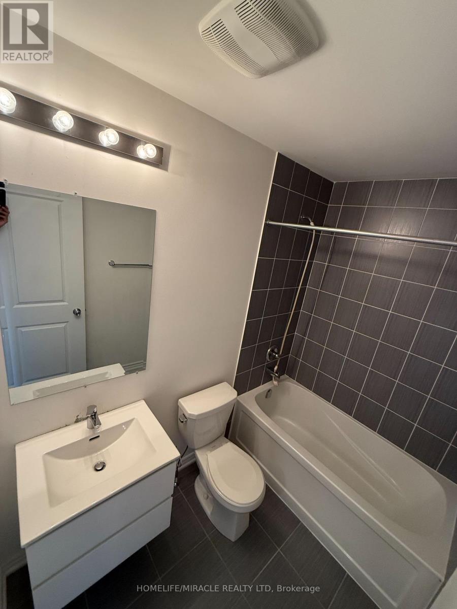 8 Pomarine Way, Brampton, Ontario  L6X 0E4 - Photo 25 - W12785572