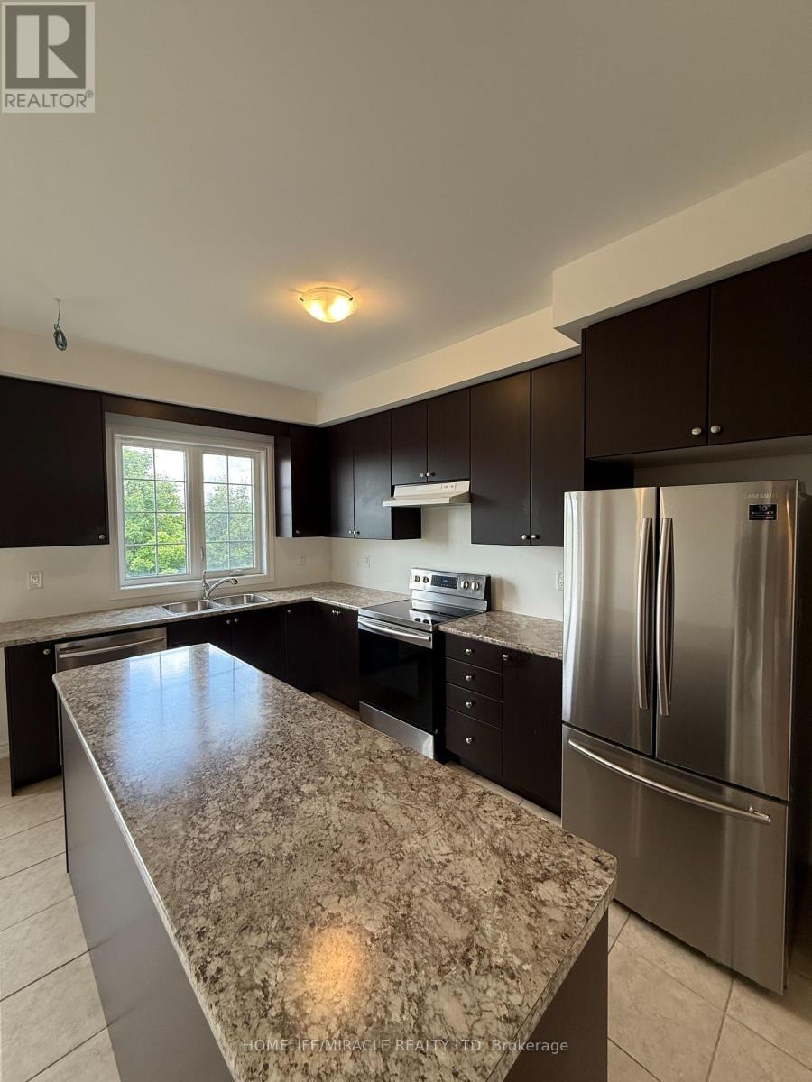 8 Pomarine Way, Brampton, Ontario  L6X 0E4 - Photo 9 - W12785572