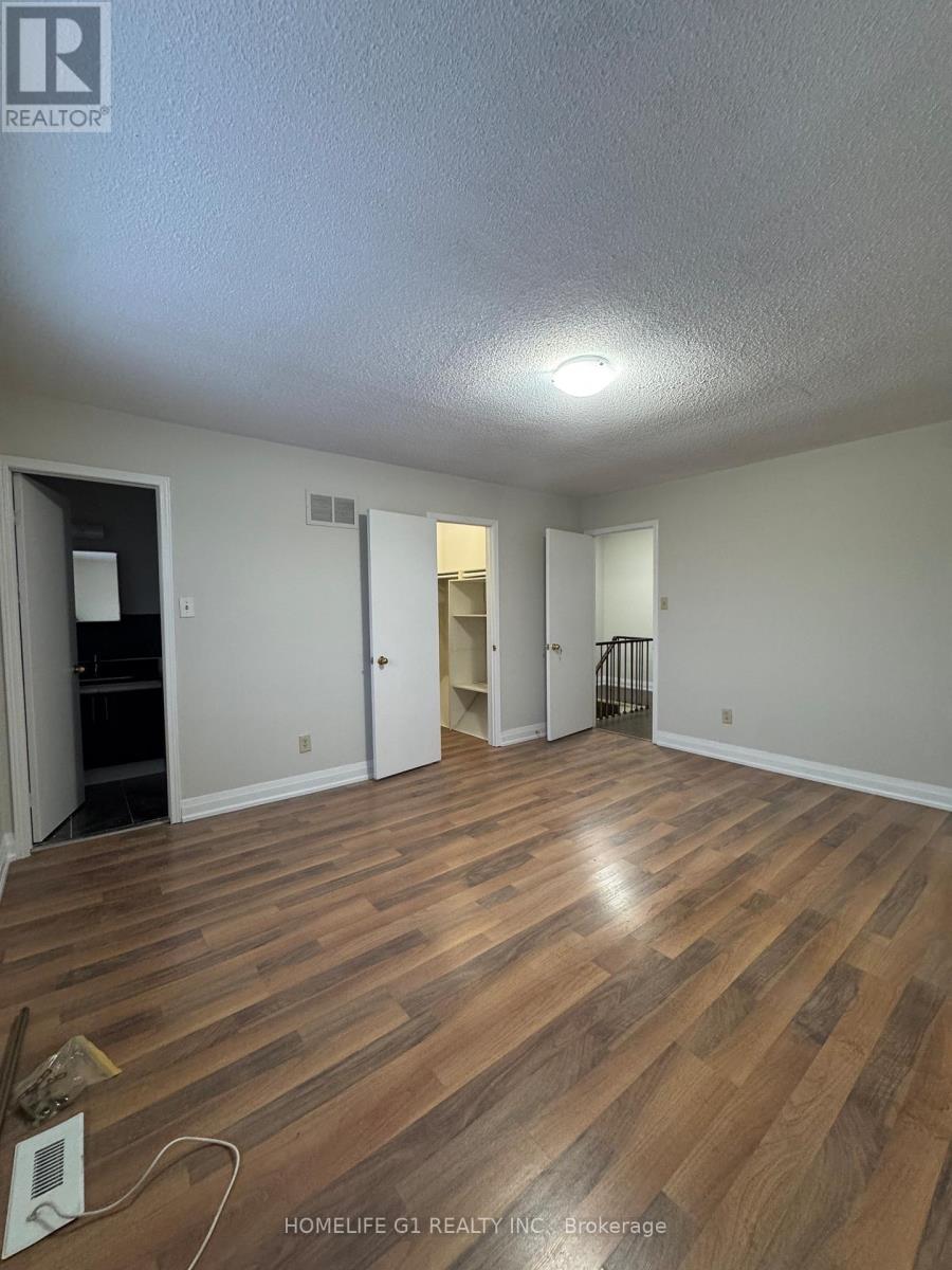 8 Dutch Crescent, Brampton, Ontario  L6Y 3V9 - Photo 10 - W12785592