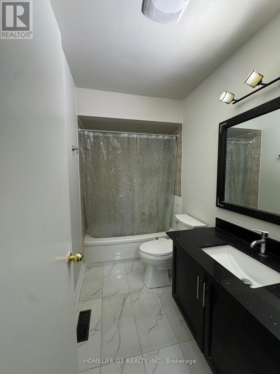 8 Dutch Crescent, Brampton, Ontario  L6Y 3V9 - Photo 7 - W12785592