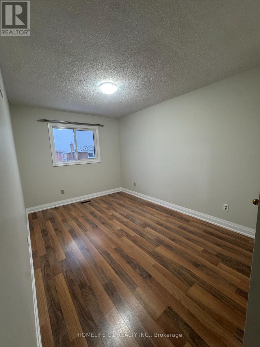 8 Dutch Crescent, Brampton, Ontario  L6Y 3V9 - Photo 8 - W12785592