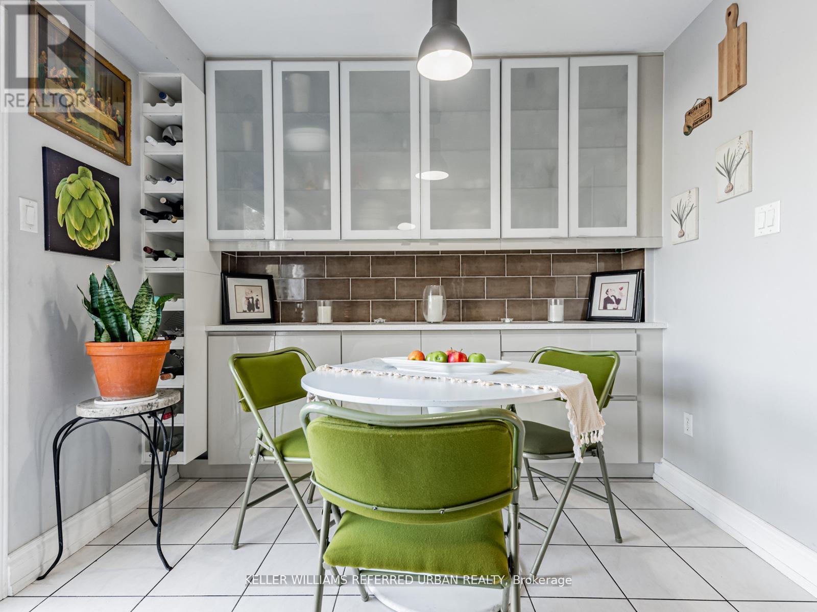 219 Touchstone Drive, Toronto, Ontario  M6M 5J9 - Photo 15 - W12785606