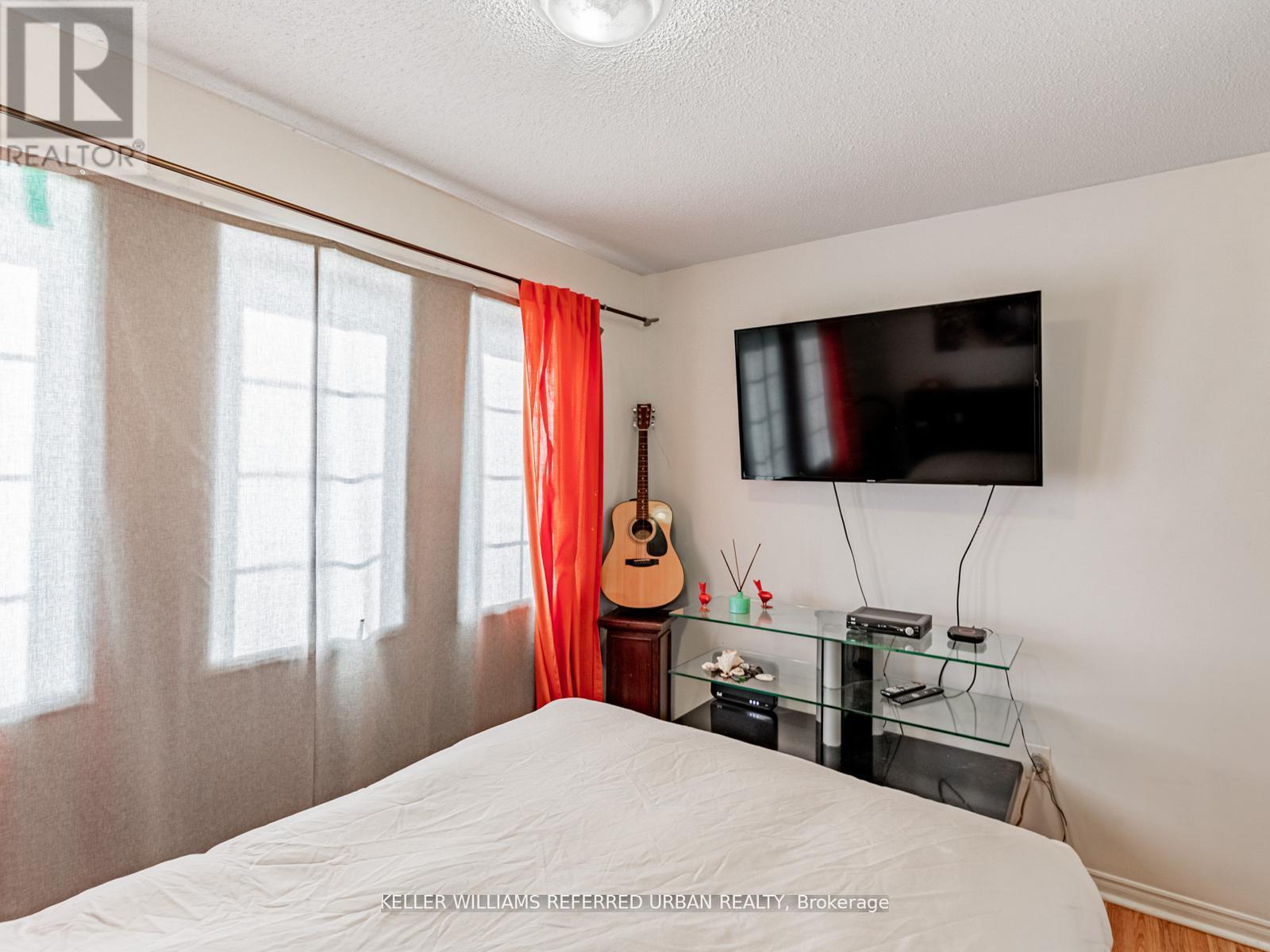 219 Touchstone Drive, Toronto, Ontario  M6M 5J9 - Photo 21 - W12785606