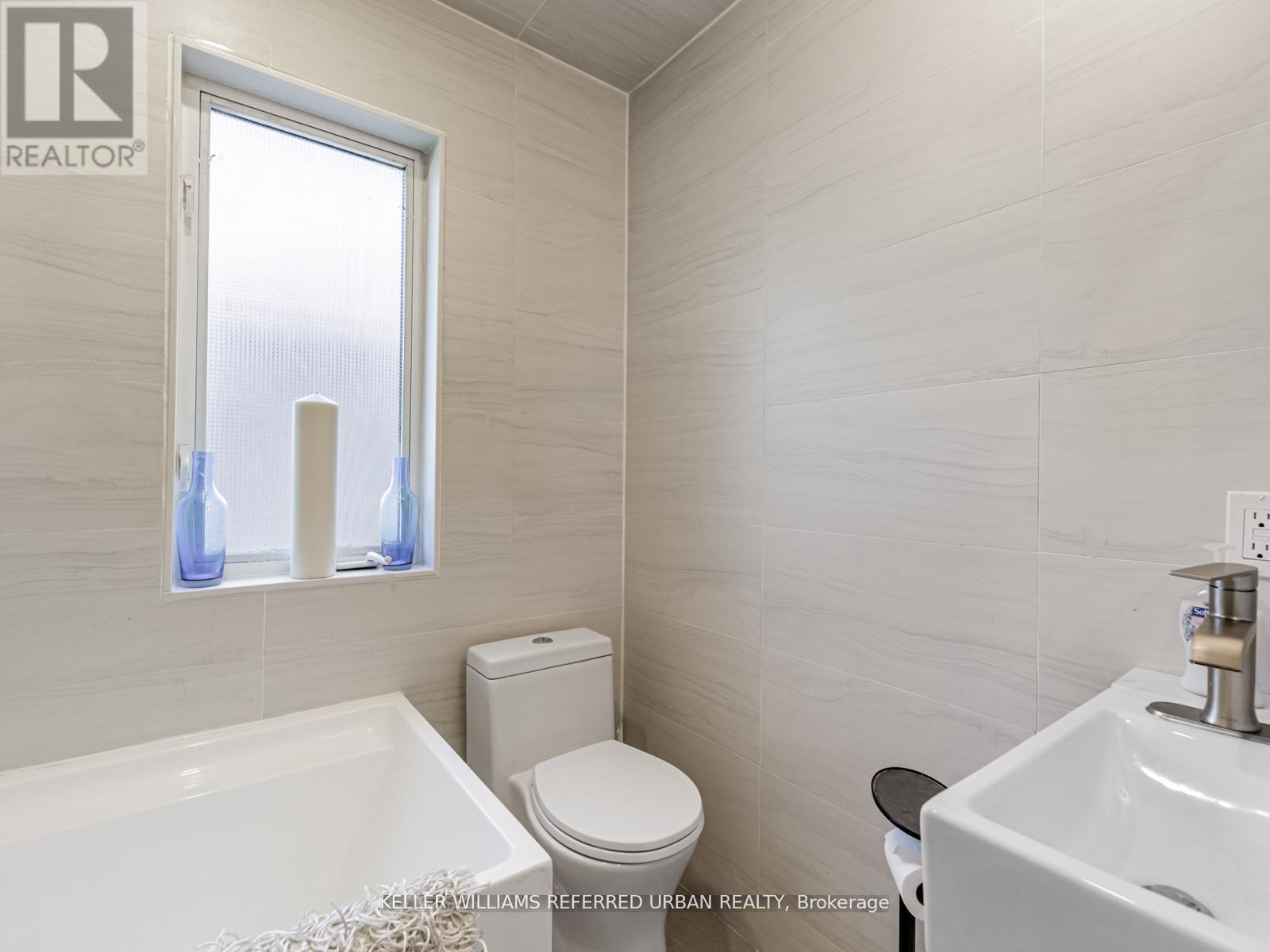 219 Touchstone Drive, Toronto, Ontario  M6M 5J9 - Photo 24 - W12785606