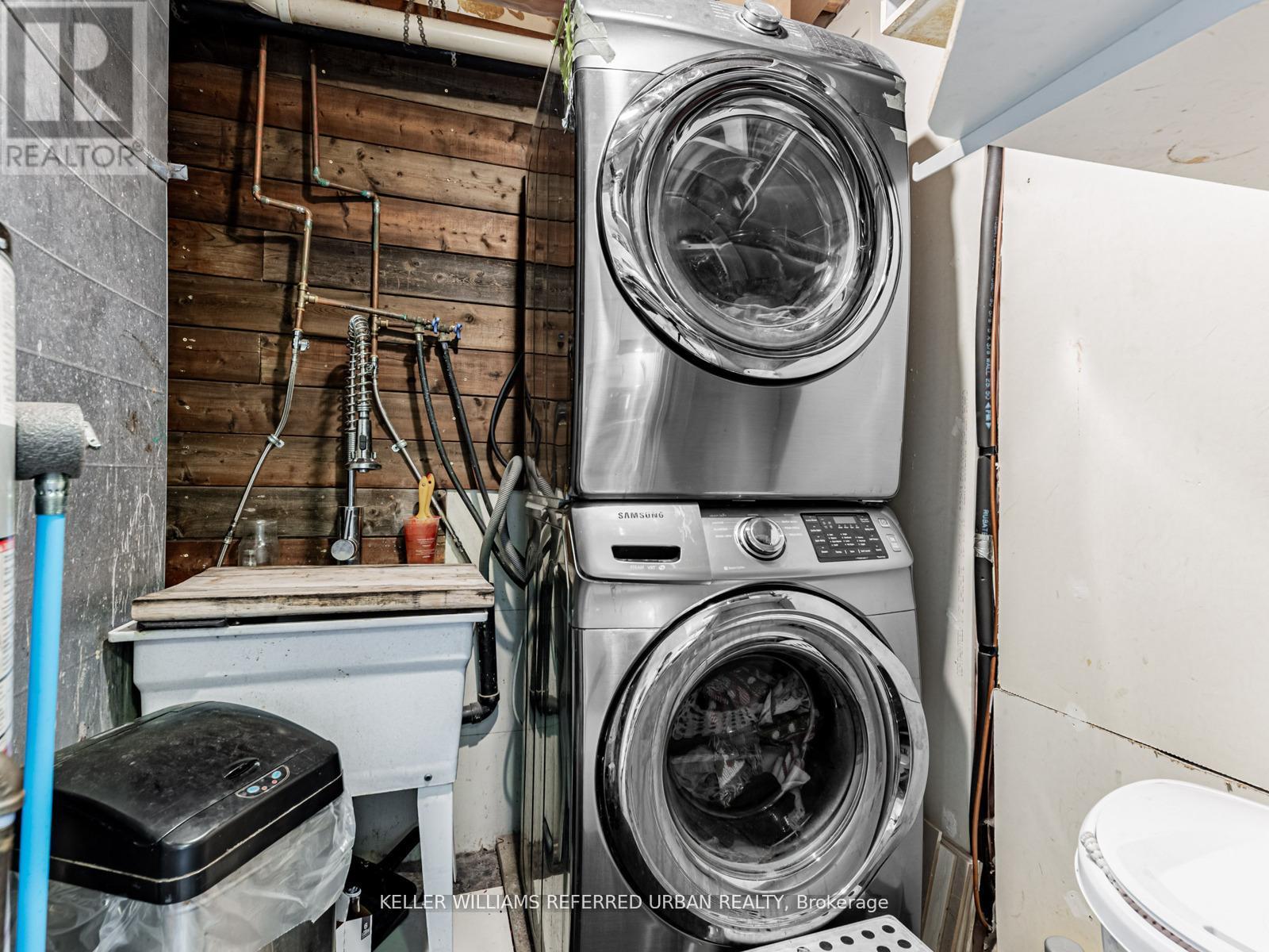 219 Touchstone Drive, Toronto, Ontario  M6M 5J9 - Photo 33 - W12785606