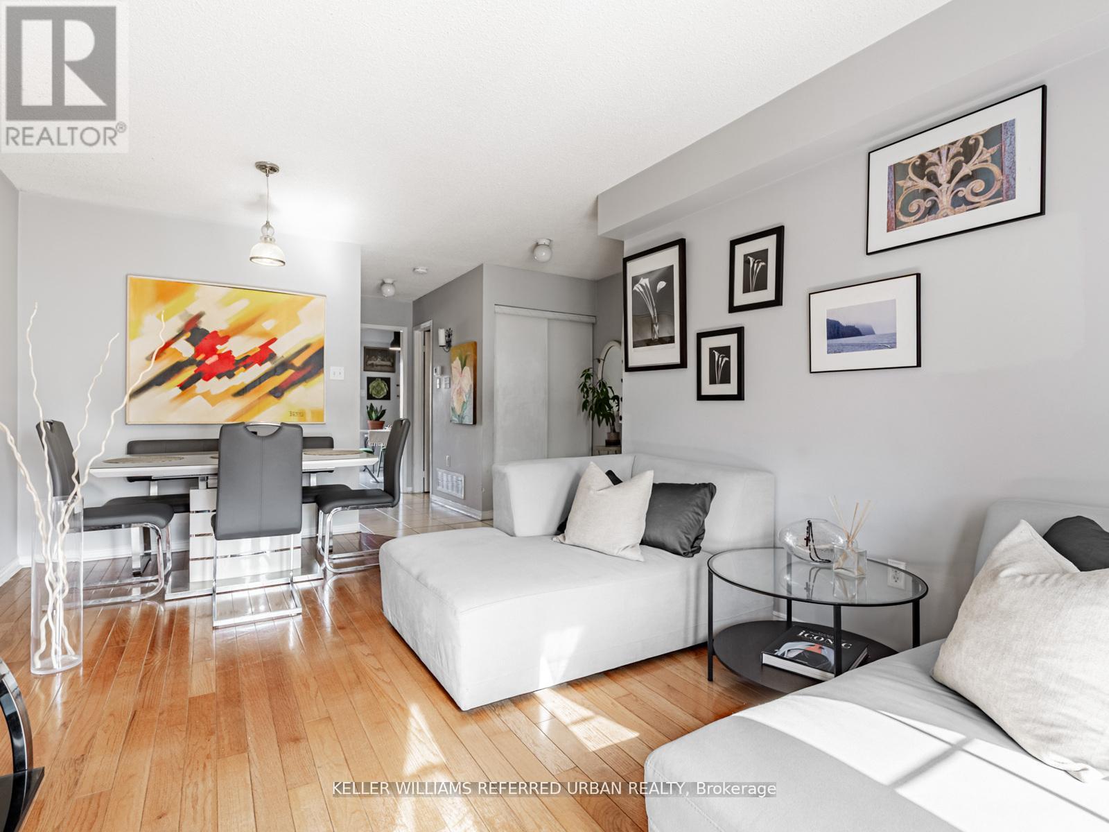 219 Touchstone Drive, Toronto, Ontario  M6M 5J9 - Photo 5 - W12785606