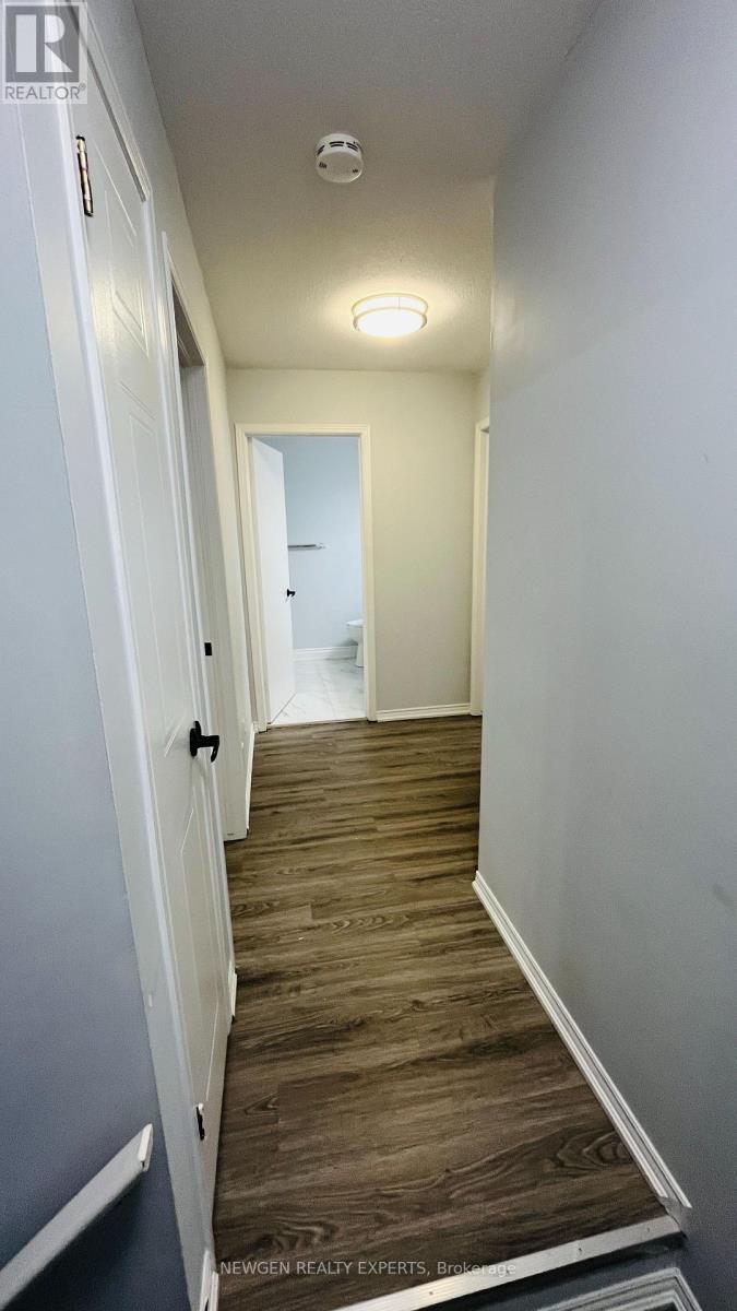 803 Deveron Crescent W, London South, Ontario  N5Z 5B4 - Photo 12 - X12785546